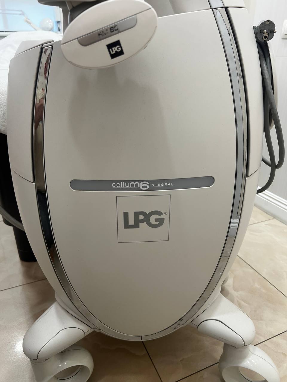 Аппарат LPG Cellu M6 для массажа и коррекции фигуры — Парфе, СПб